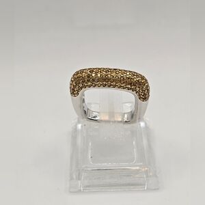 Elegant Gold and Silver Women's Ring